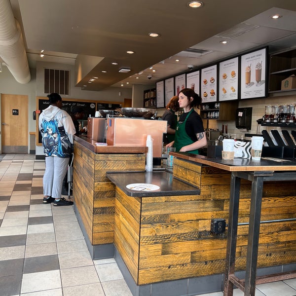 Starbucks Coffee Shop in Kansas City