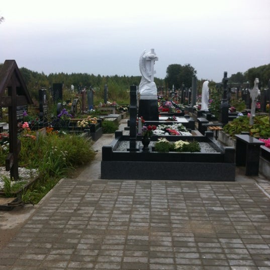 Южное кладбище, санкт-петербург, волхонское шоссе, 1б. Южное кладбище волхонское ш. Южное кладбище волхонское ш 1б. Ислентьев южное кладбище. Кладбище 1.