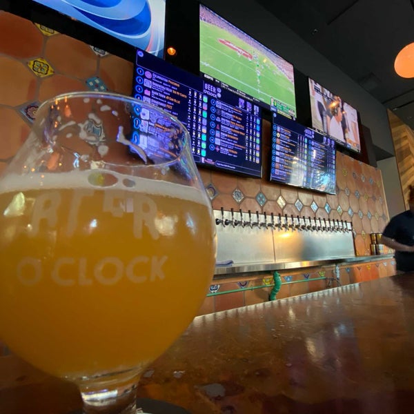 Photo taken at Beer O&#39;Clock by Alex W. on 9/22/2019