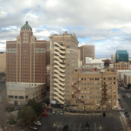 รูปภาพถ่ายที่ Hotel Paso Del Norte โดย Fernando F. เมื่อ 1/1/2013