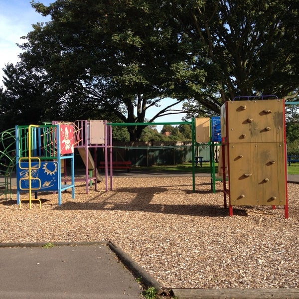 Homefield Park Playground 35 visitors