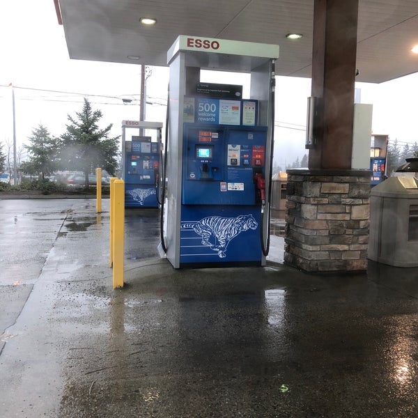 Northfield Petro Canada Fuel Station in Nanaimo
