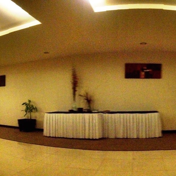 Снимок сделан в Aston Denpasar Hotel &amp; Convention Center пользователем sisca w. 2/4/2016