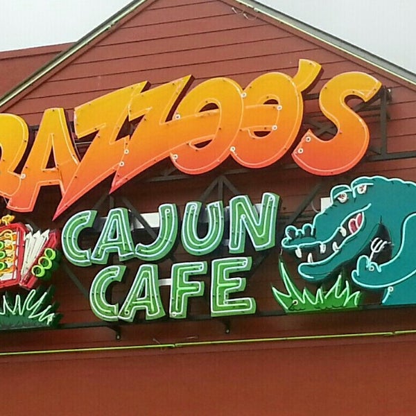 Photo prise au Razzoo&#39;s Cajun Cafe par Suzanne T. le9/19/2014