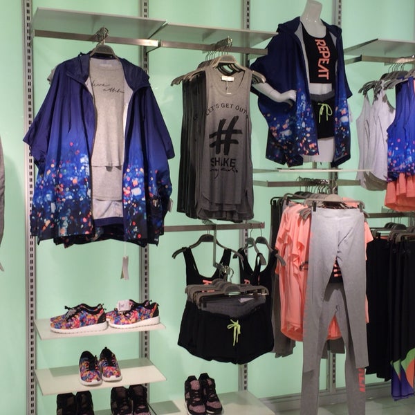 ベルシュカ 大阪心斎橋 Loja De Roupas Em 大阪市 ベルシュカ 大阪心斎橋 Loja De Roupas Em 大阪市
