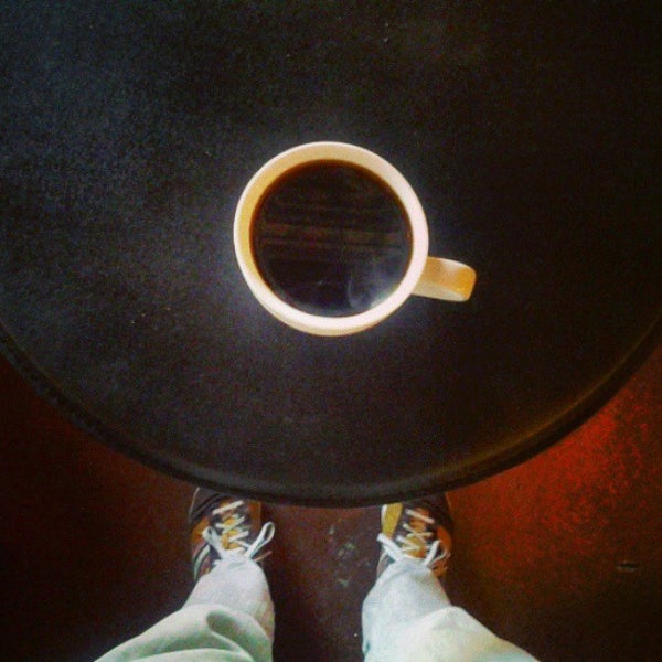 3/13/2013 tarihinde Gabe J.ziyaretçi tarafından The Coffee Shop'de çekilen fotoğraf
