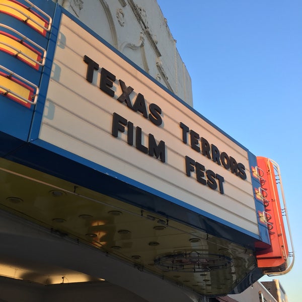 Foto diambil di Texas Theatre oleh David R. pada 9/19/2018