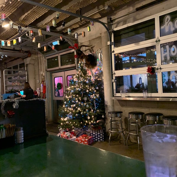 รูปภาพถ่ายที่ Rodeo Goat โดย David R. เมื่อ 12/21/2019