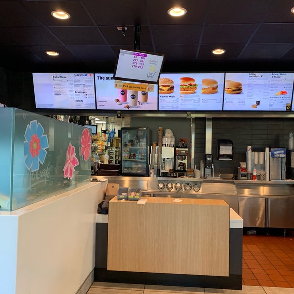 McDonald's Fast Food Restaurant in Troutdale