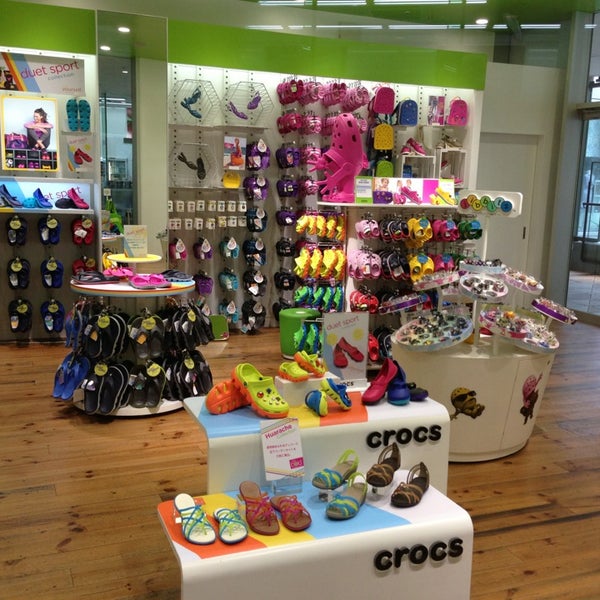 Crocs Artik Kapali 西区 34 Ziyaretci Crocs Artik Kapali 西区 34 Ziyaretci