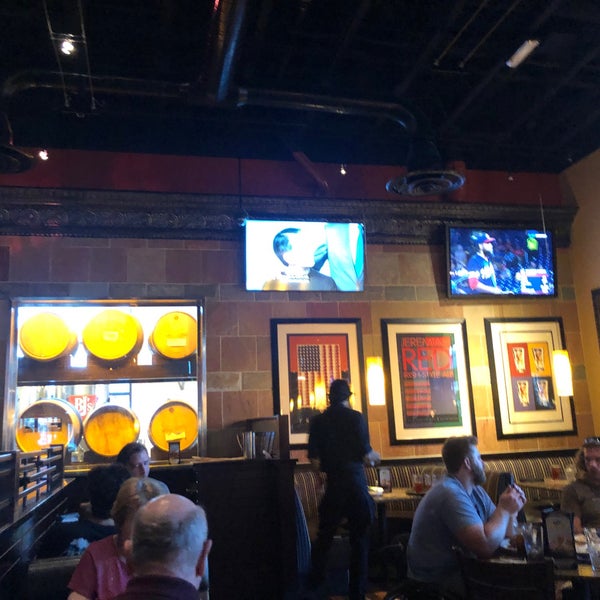 Photo taken at BJ&#39;s Restaurant &amp; Brewhouse by William S. on 7/24/2019