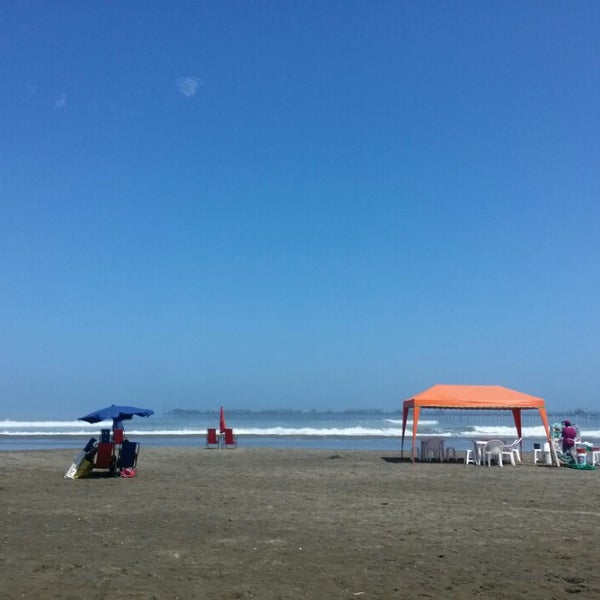 Photo taken at Playa Pimentel by Laslo R. on 4/20/2014