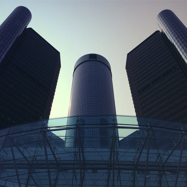 200 Renaissance Center - Downtown Detroit - Detroit, MI