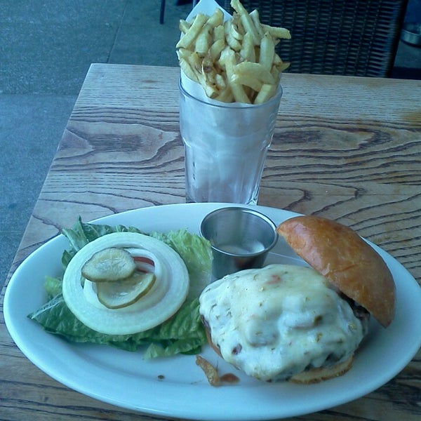 1/6/2014 tarihinde Eric S.ziyaretçi tarafından Park Burger'de çekilen fotoğraf