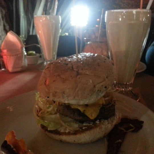 Урбан бургер бронницы. Урбан бургер бронницы. Urban burger. Урбан бургер. Фреш бургер.