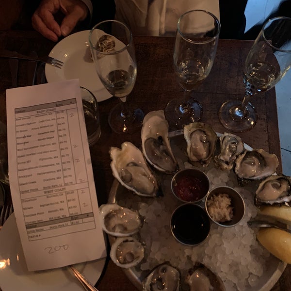 Foto scattata a Upstate Craft Beer and Oyster Bar da Maria V. il 5/8/2019