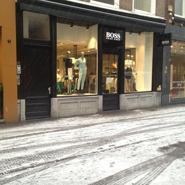 Verliefd radicaal hoek HUGO BOSS Store - Clothing Store in Den Haag