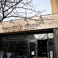 Das Foto wurde bei Beacon&#39;s Closet von Beacon&#39;s Closet am 6/13/2014 aufgenommen
