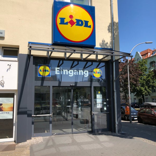 Photo taken at Lidl by Hannu K. on 8/3/2018