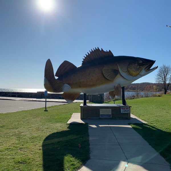 world's largest walleye Garrison, MN