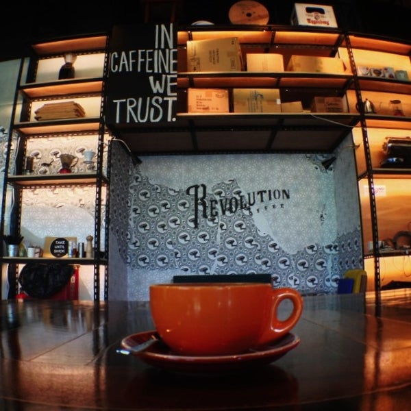 Revolution coffee. кафе революция в железнодорожном. палетка революшн кофе. революция кофе купить. революция кофе железнодорожный.