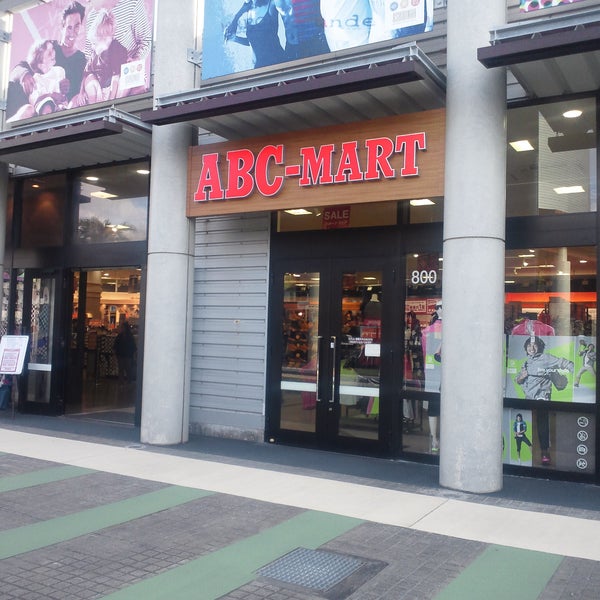 Fotos En Abc Mart アウトレットモール あしびなー店 Zapateria En 豊見城市