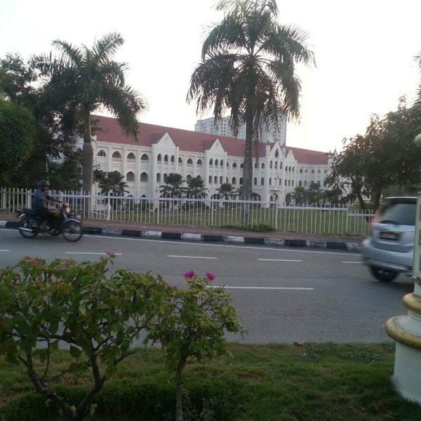 Photos at Jabatan Kerja Raya Negeri Perak Darul Ridzuan - 1 tip