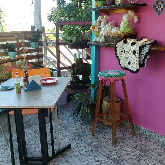 4/16/2014 tarihinde Fabi M.ziyaretçi tarafından Brumas Doceria e Café'de çekilen fotoğraf