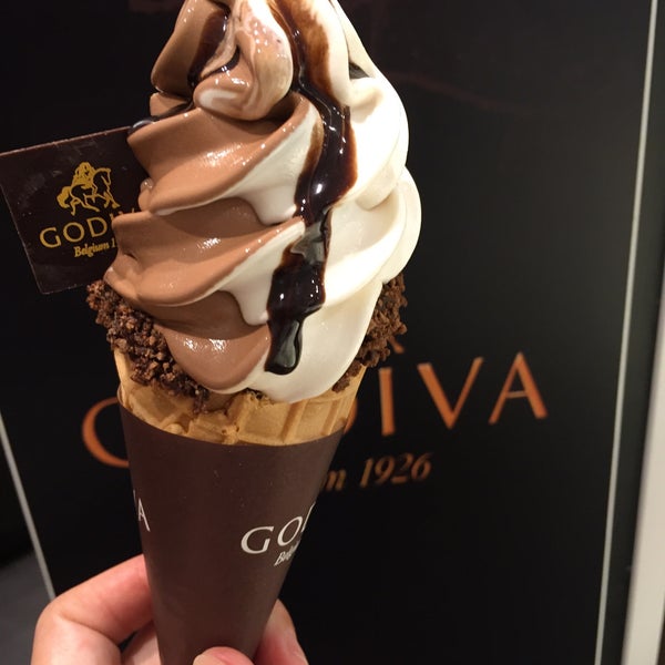 Godiva chocolatier