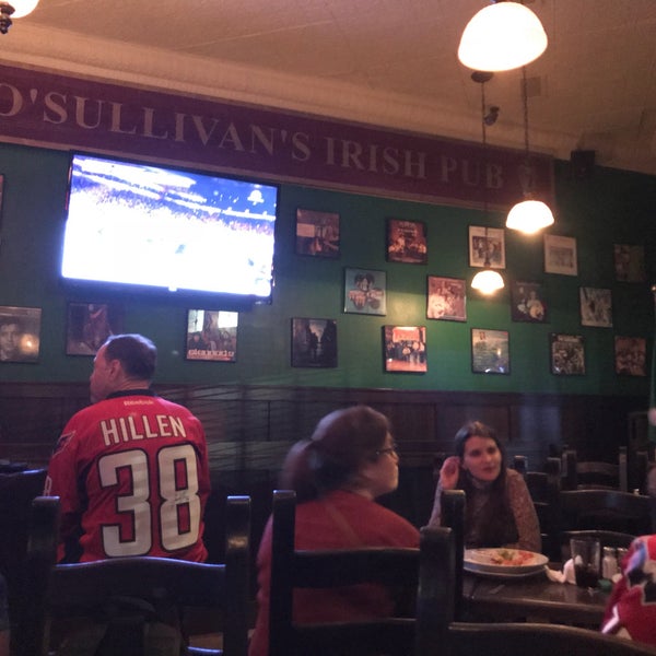 Снимок сделан в O&#39;Sullivan&#39;s Irish Pub &amp; Restaurant пользователем Deb 6/8/2018