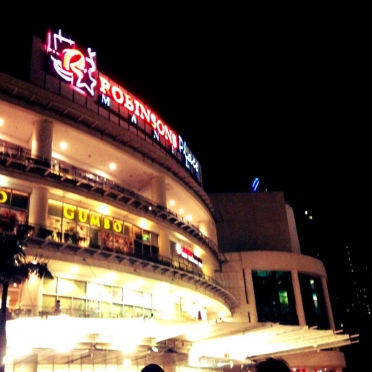 Robinsons Place Manila Shopping Mall in Ermita