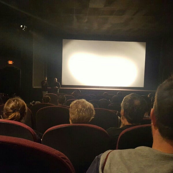 5/23/2016에 Stephanie G.님이 Times Cinema에서 찍은 사진