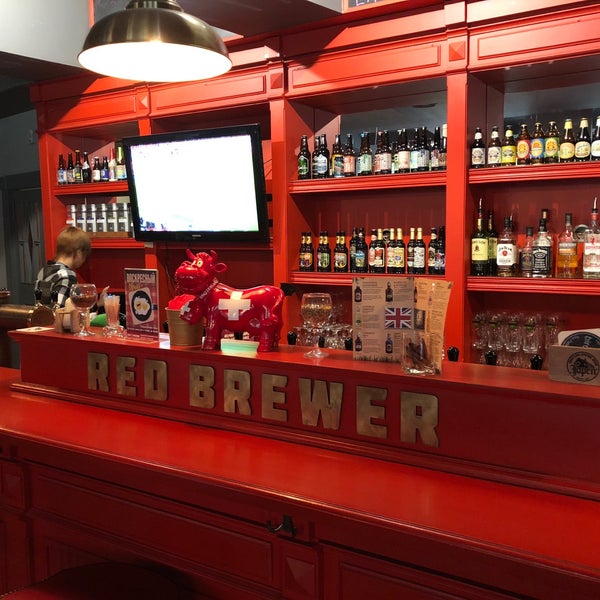Foto tirada no(a) Red Brewer Craft Pub por Andrei K. em 6/7/2018