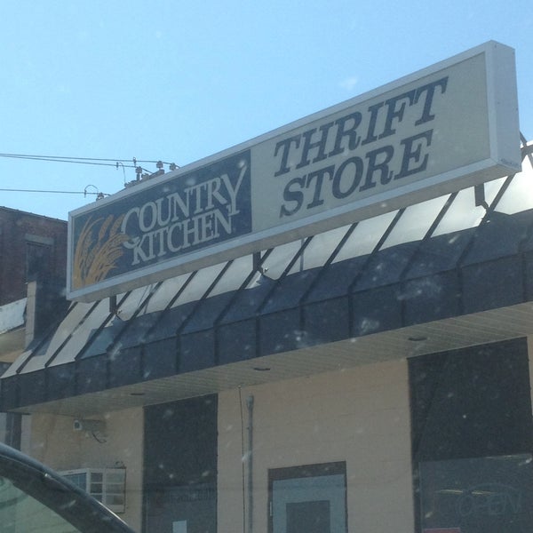 Country Kitchen Thrift Store Grocery Store in Downtown Lewiston