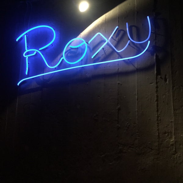 รูปภาพถ่ายที่ Roxy โดย Bartu เมื่อ 3/1/2019
