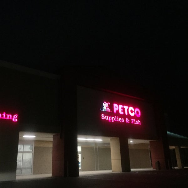 Petco (Now Closed) Pet Supplies Store in Gilroy