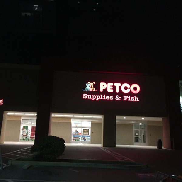 Petco (Now Closed) Pet Supplies Store in Gilroy