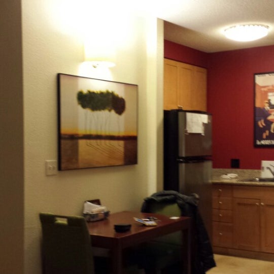 1/2/2014 tarihinde Christine Z.ziyaretçi tarafından Residence Inn by Marriott National Harbor Washington, DC Area'de çekilen fotoğraf