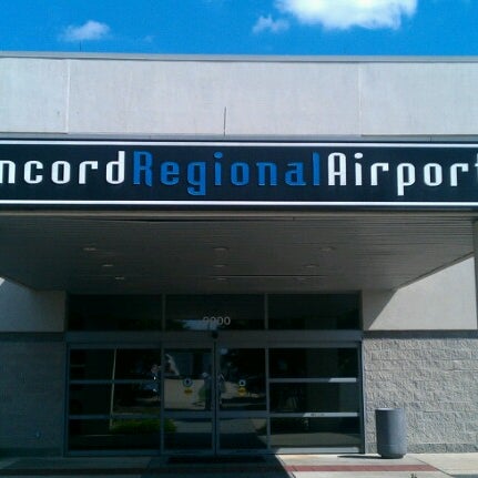 Снимок сделан в Concord Regional Airport (JQF) пользователем Adam W. 9/20/2012