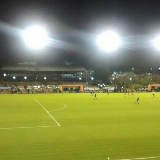 Estadio Don León Kolbovski - Buenos Aires