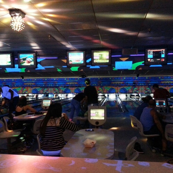 Photos at Pin Chasers (Veterans) 18 tips from 1924 visitors