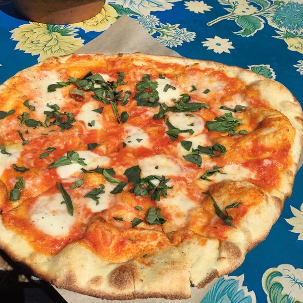 5/15/2016にKellyがAll Good Pizzaで撮った写真