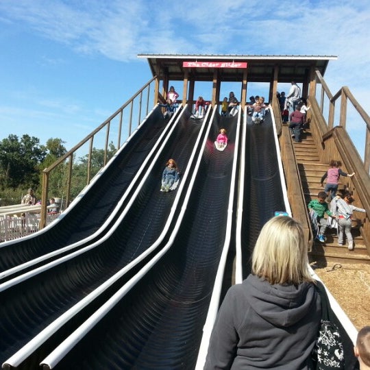 Photo taken at Jackson&#39;s Orchard &amp; Nursery by Daniel R. on 10/6/2012