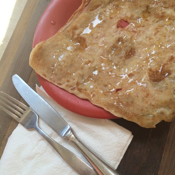 6/24/2014 tarihinde Charlie B.ziyaretçi tarafından Hot Bread Kitchen'de çekilen fotoğraf