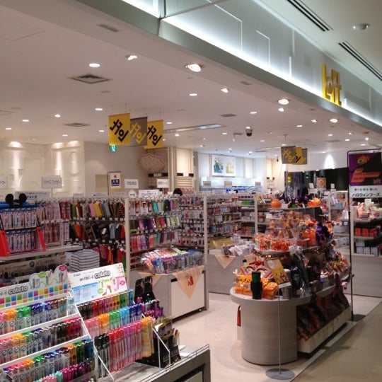 ルクア大阪ロフト Miscellaneous Shop In 梅田