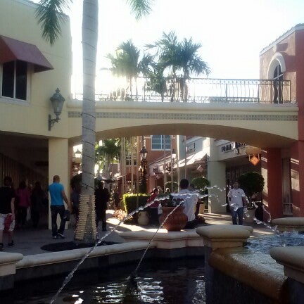 nike miromar outlets