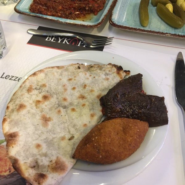 Foto tirada no(a) Beykapı Kebap por . em 5/28/2018