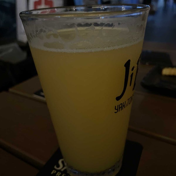 Снимок сделан в JiBiru Craft Beer Bar пользователем Cillian B. 9/29/2022