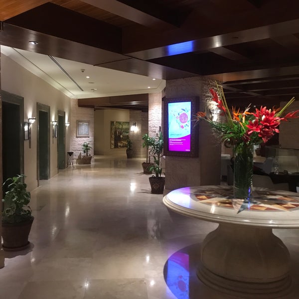 รูปภาพถ่ายที่ Mövenpick Resort &amp; Residences Aqaba โดย Fawaz A. เมื่อ 11/10/2019