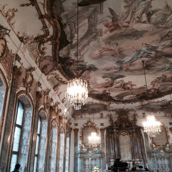 Kleiner Goldener Saal Concert Hall In Innenstadt